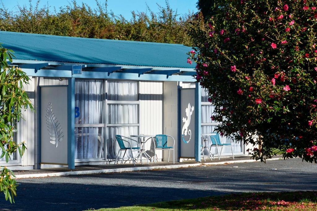 Fairy Springs Motel